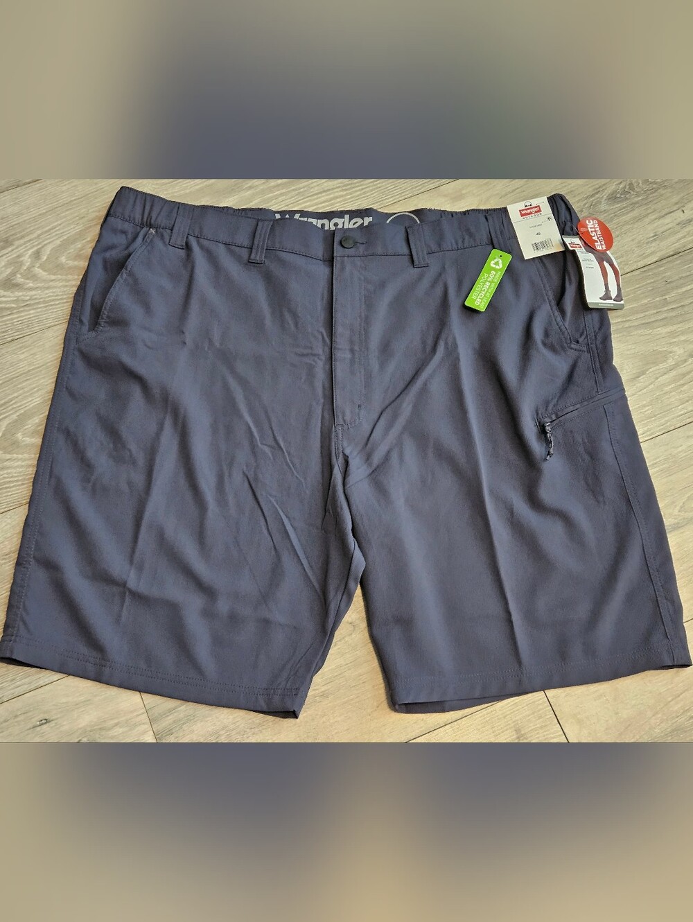 NWT Wrangler Outdoor Field Utility Cargo Shorts Men's Size 46 Blue Comfort Waist